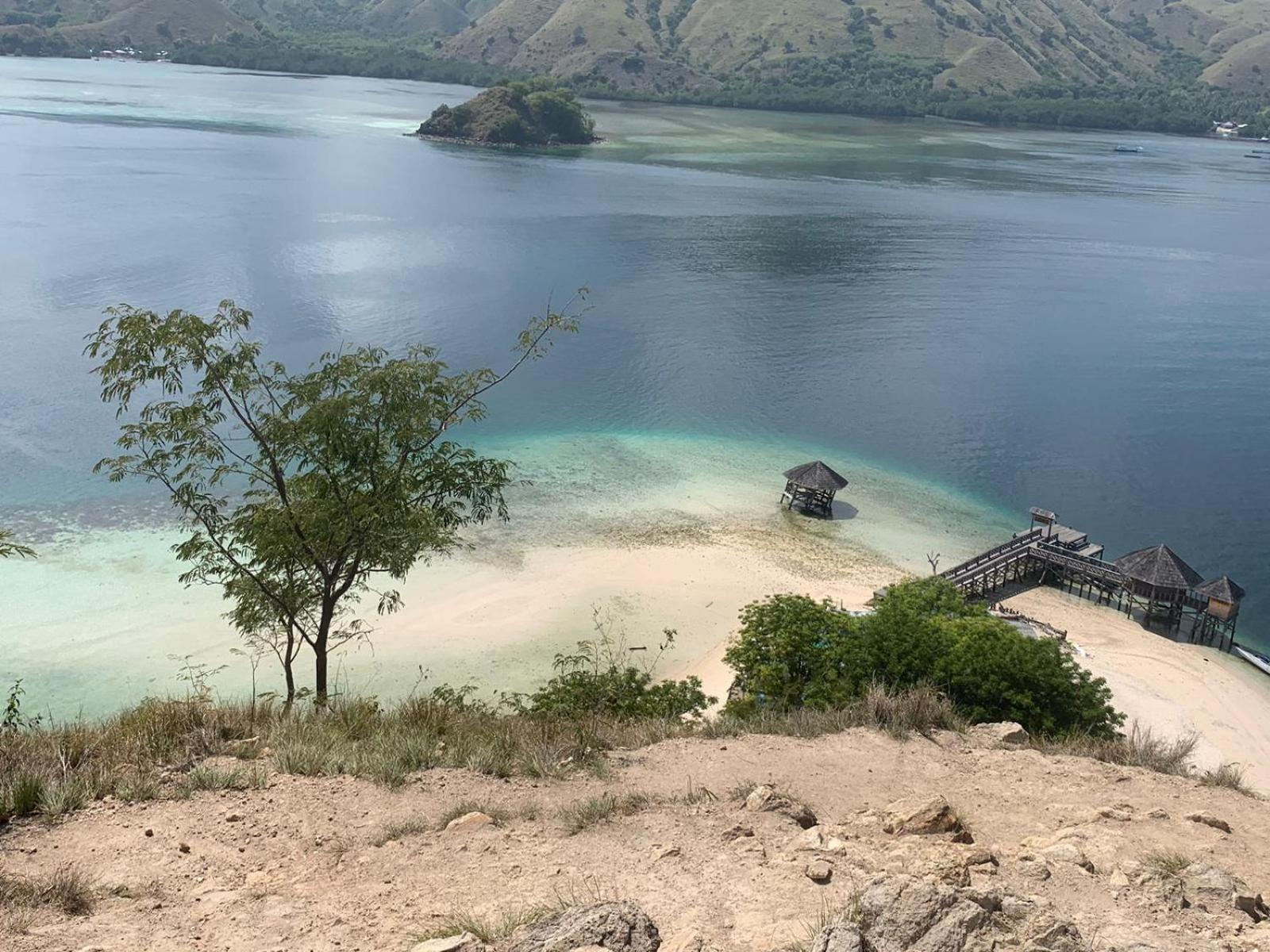 Ora Komodo Home Stay Eksteriør billede