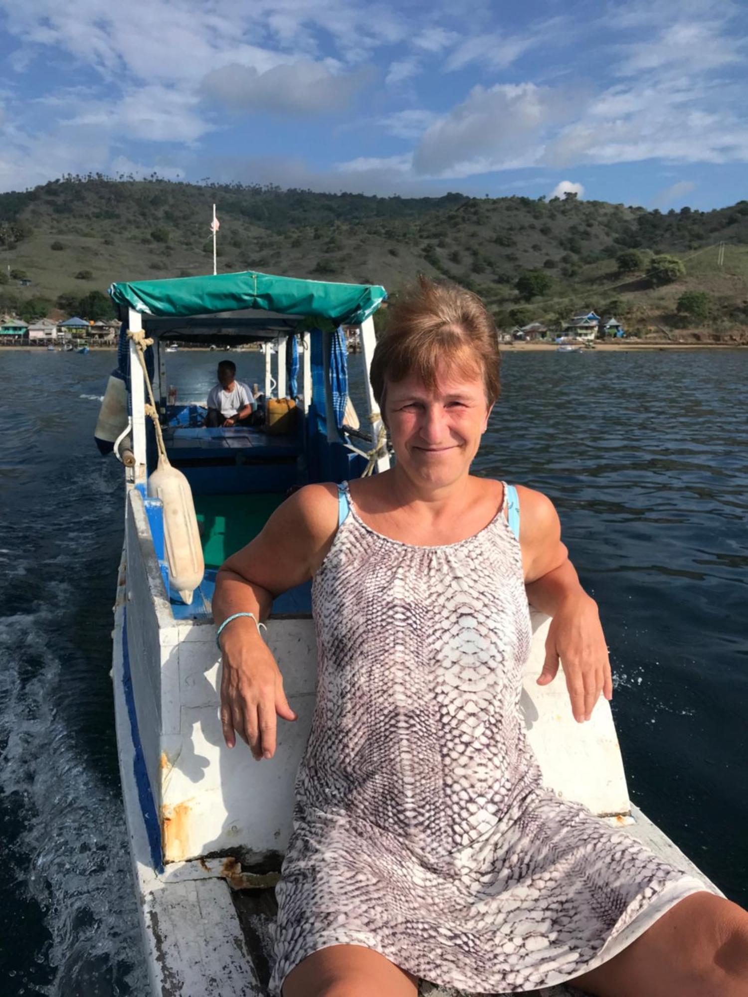 Ora Komodo Home Stay Eksteriør billede