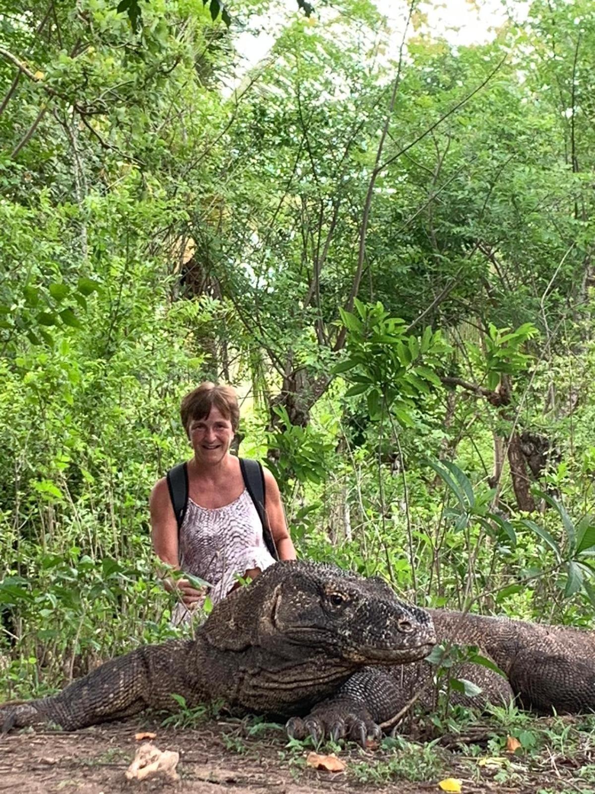 Ora Komodo Home Stay Eksteriør billede